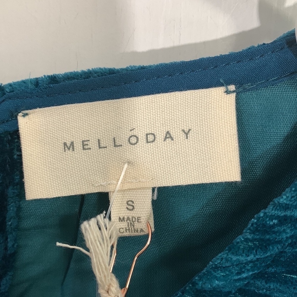 Melloday Velvet feel Ruffle Sleeve Mini Dress in Teal, Size small NWT - Picture 5 of 7